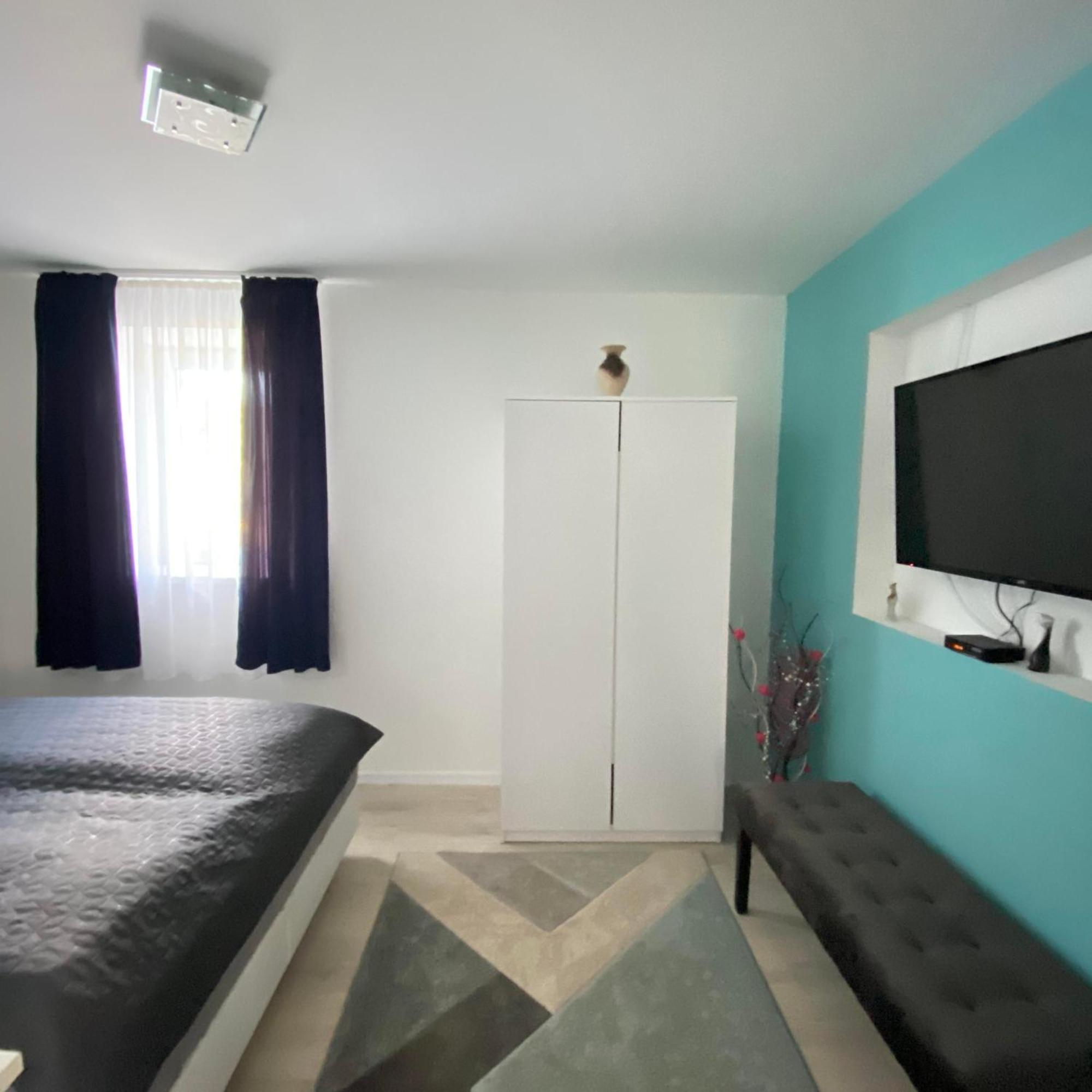 Perla Vendeghaz Igal Apartment Luaran gambar